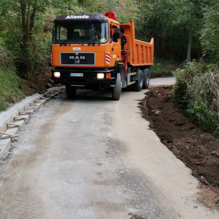 ENSANCHE Y PAVIMENTACION DE CAMINO SIERO